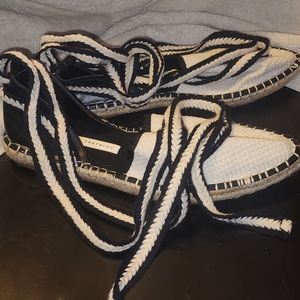 Zara Trafaluc Sandals for women Size 8, 39